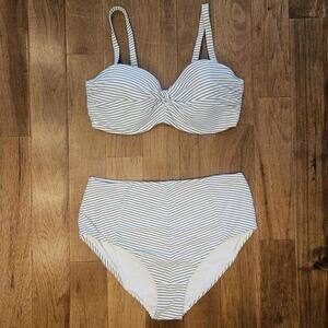 High waisted, vintage style bikini